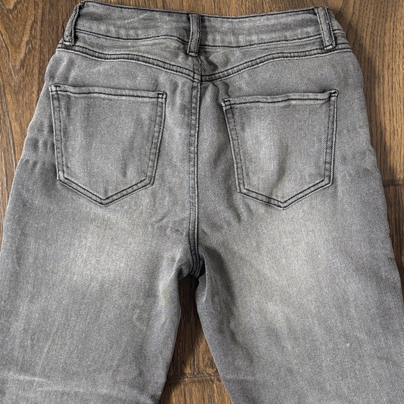 Gray Distressed Jeans - Picture 7 of 7